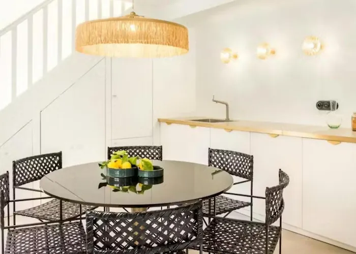 Roma Essence Apartament *