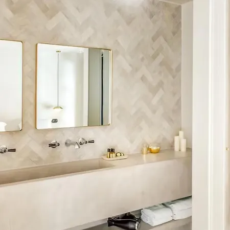 Апартаменты Roma Essence *